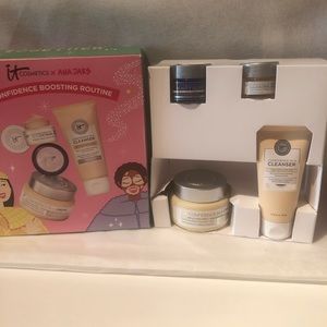 NWT in box 4 piece IT Cosmetics X Ana Jaks skincare set